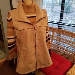 Classy casual Columbia Sportswear tan utility vest